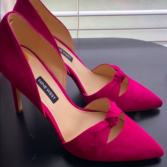 fuschia pink pumps